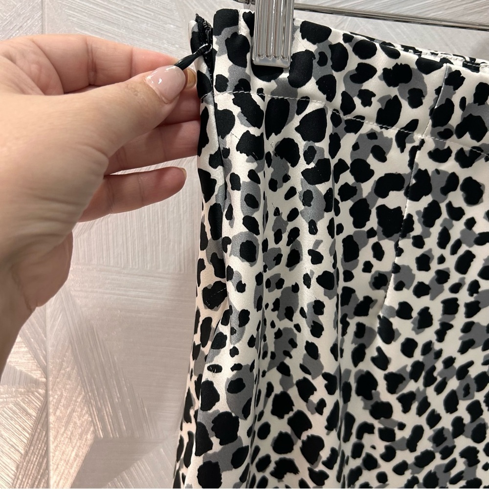 Forever 21 Black White Gray Leopard Print Slip Midi Skirt Size 1X XL Wrinkle Fre - Picture 6 of 8